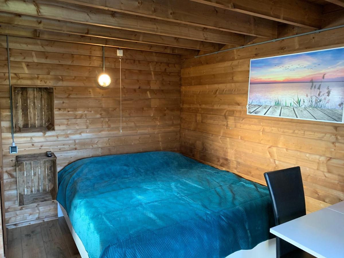 Chalet - B&B De Koog Uitgeest Bagian luar foto